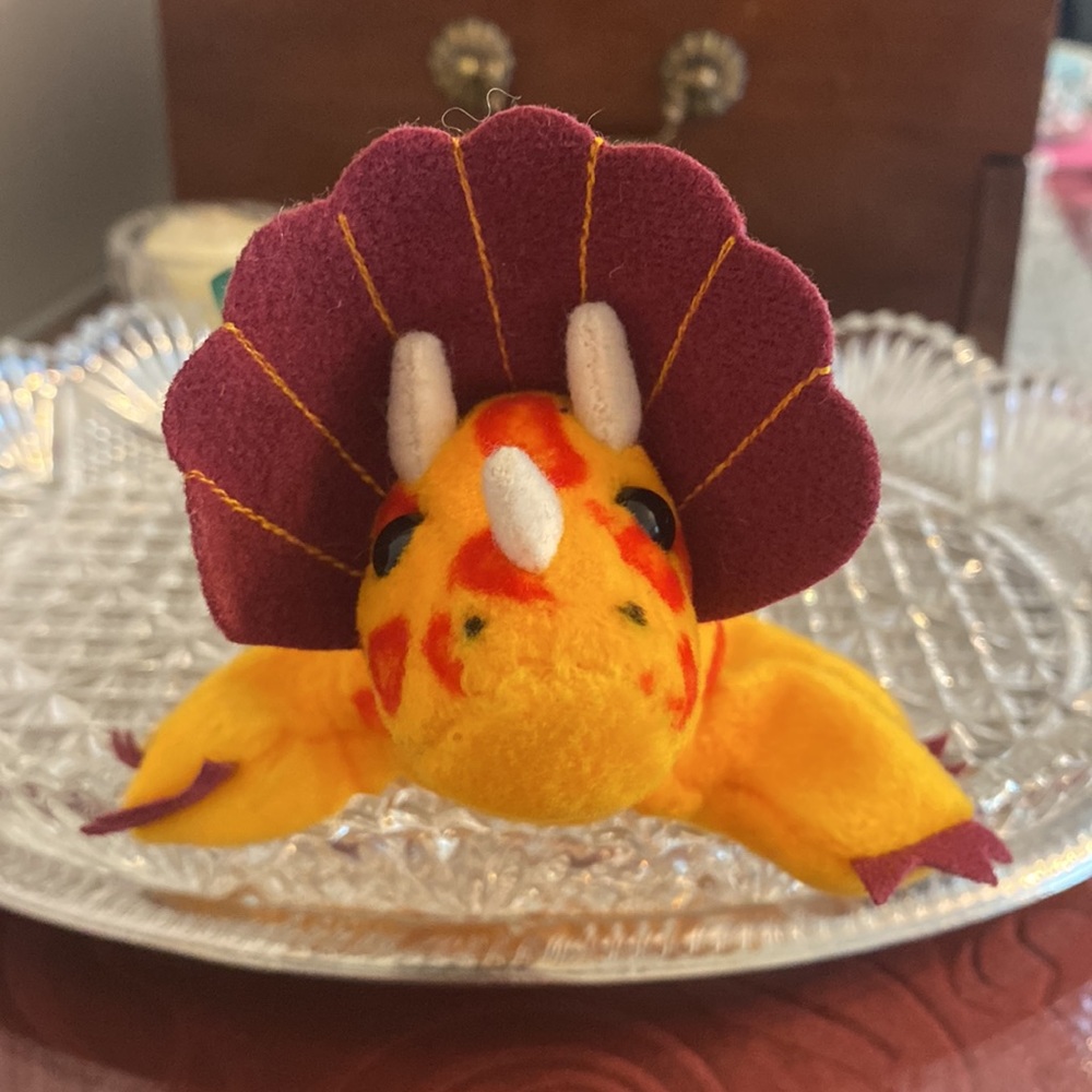 NWT 24K Beanie Boppers Fantasaurs Triceratops No. 4362 1997 Y2K Mint